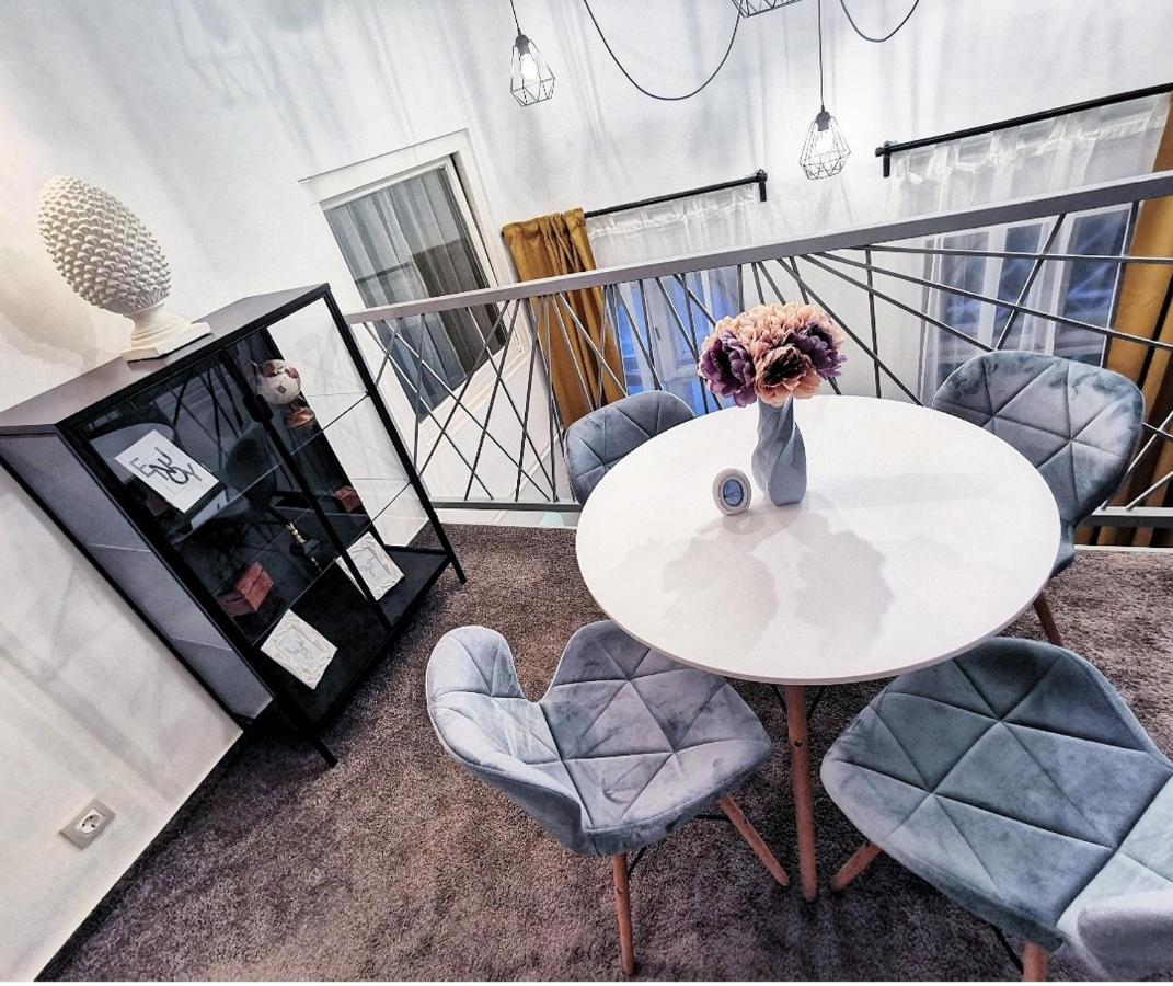 Nagymezo Street, In The Center, New Apartment Budapest Bagian luar foto